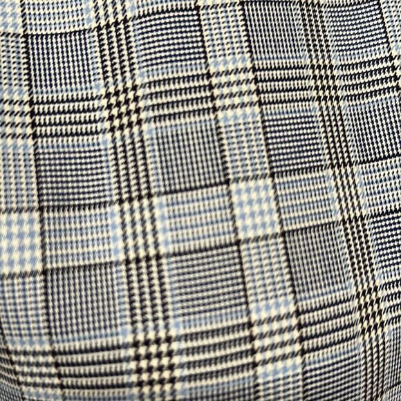 Neiman Marcus   - Picture 5 of 8